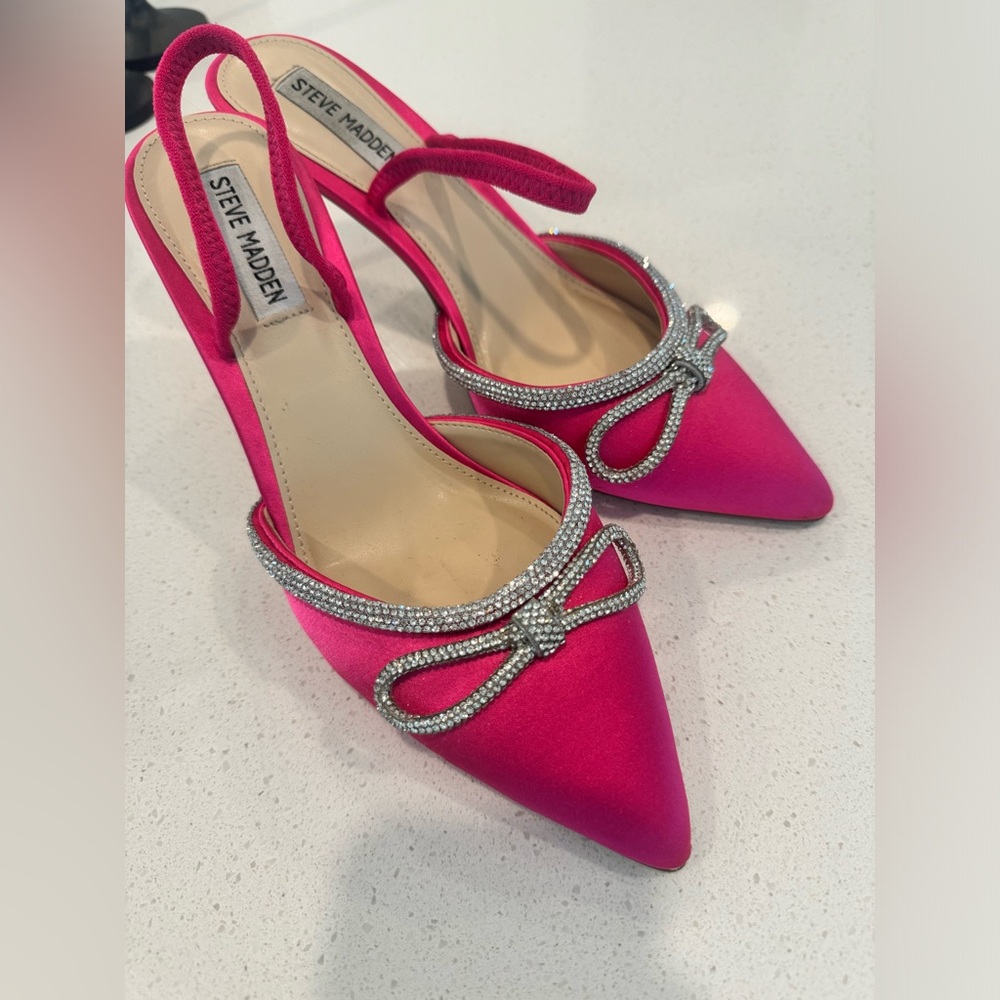 Steve Madden pink stilettos with bow
